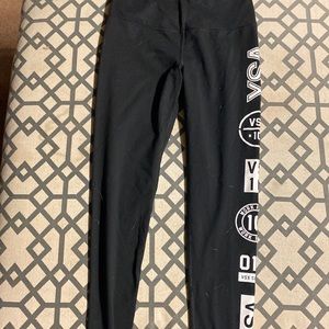 Victoria’s Secret sport leggings